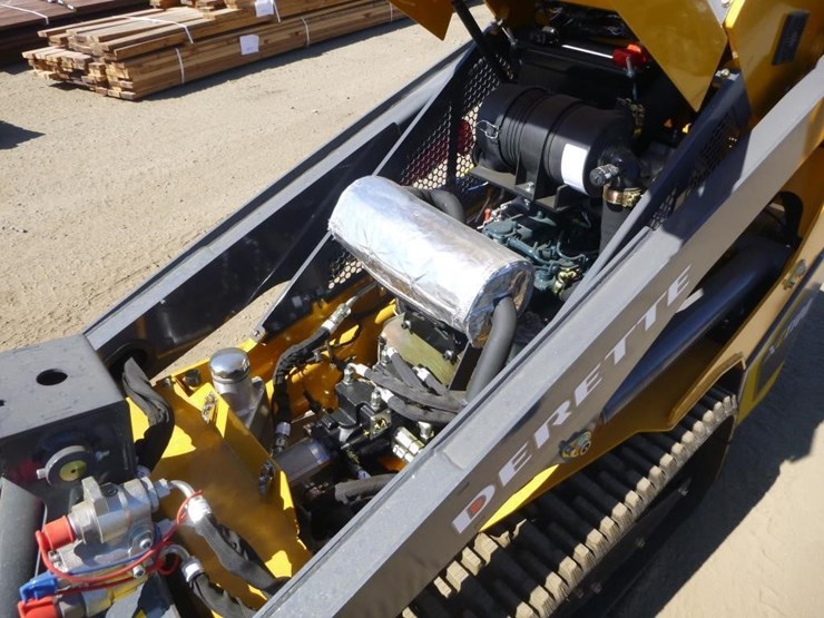 2026-derette-xc1100-skid-steer-track-loader-image-18