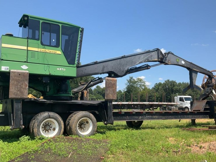 2013-deere-437d-image-7