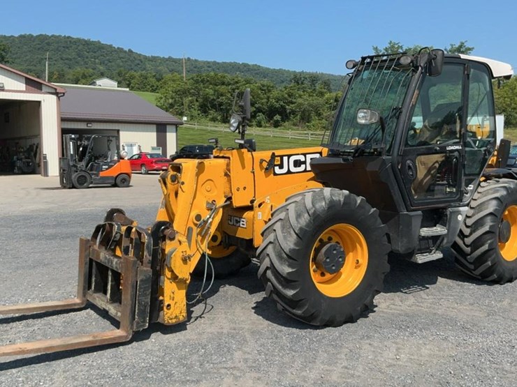2012-jcb-550-image-2