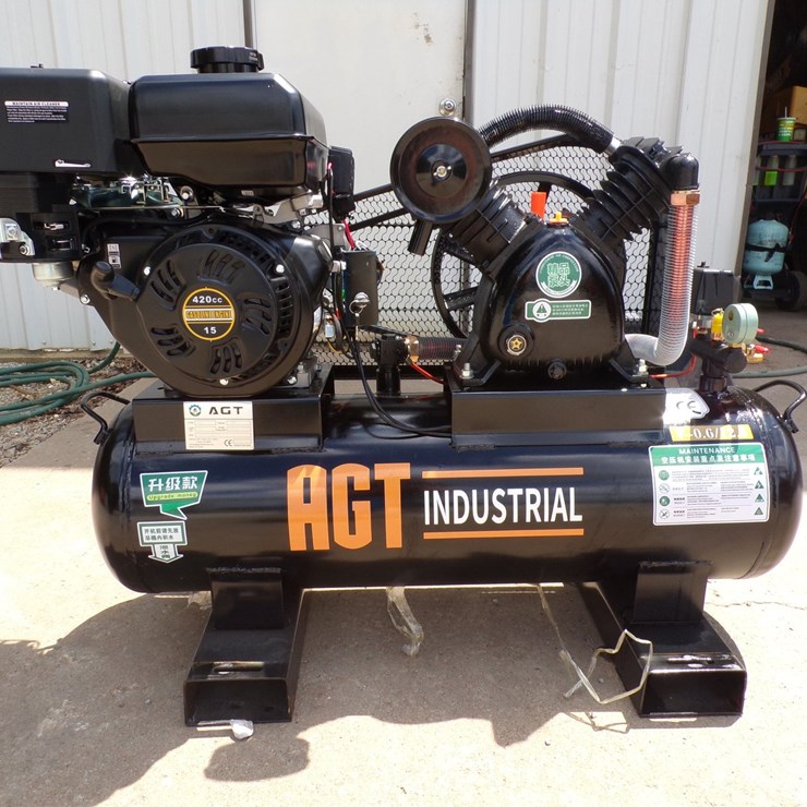 #2262 • 40 GALLON AIR COMPRESSOR