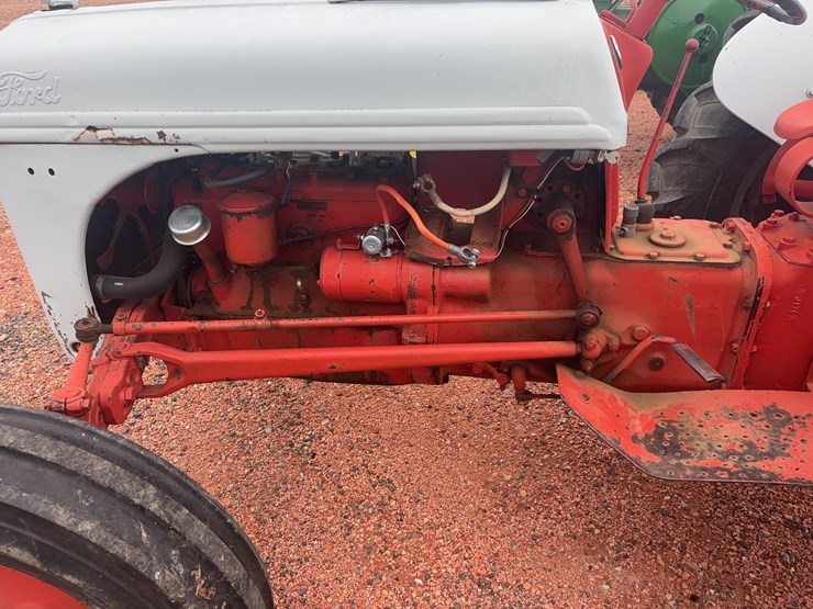 ford-8n-image-8