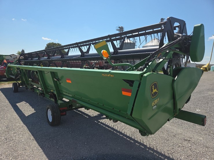 john-deere-635f-image-35