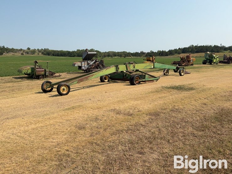 john-deere-12-image-5