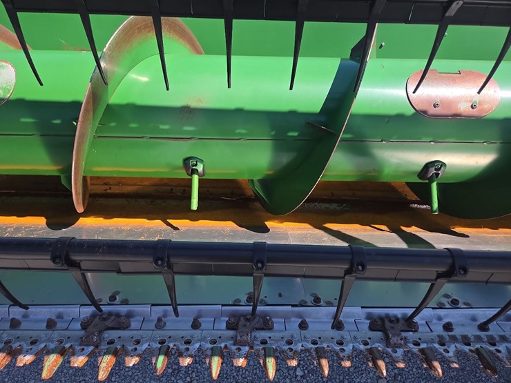 john-deere-635f-image-14