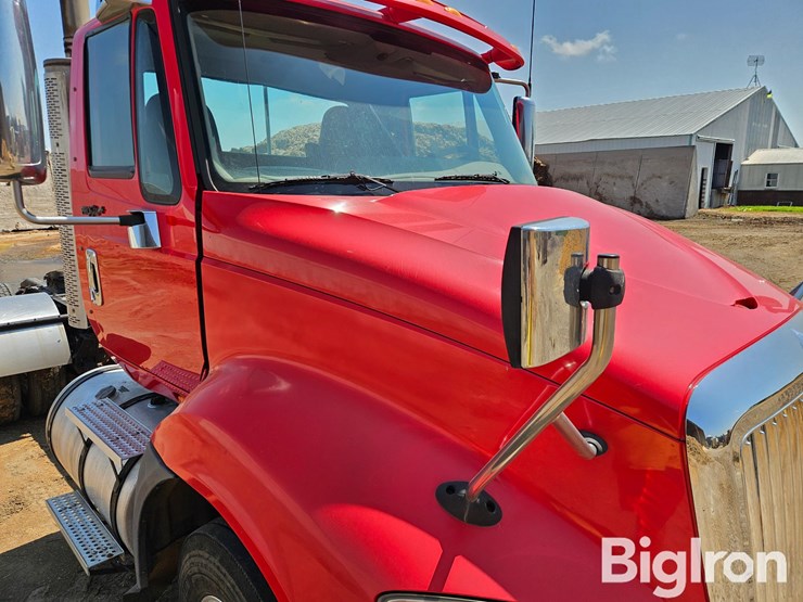 2013-international-prostar-image-13