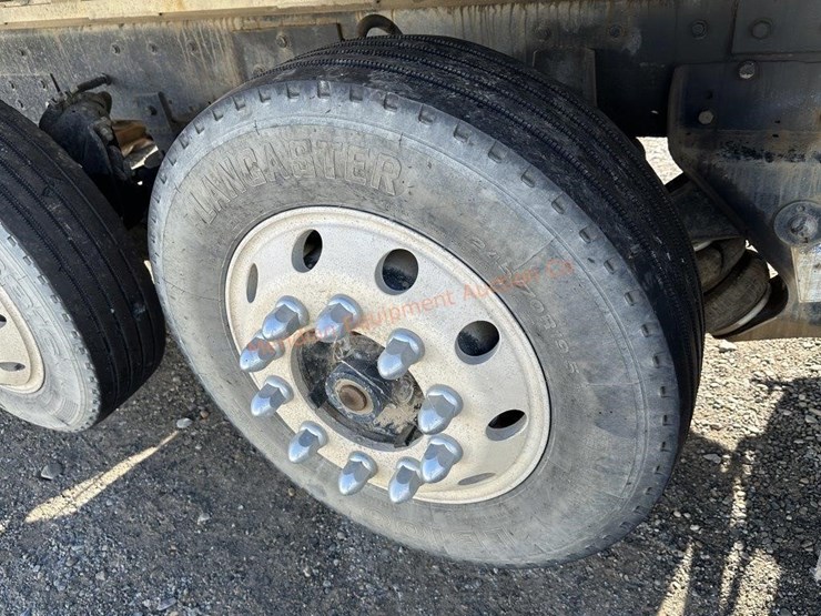 2000-kenworth-t800-image-10