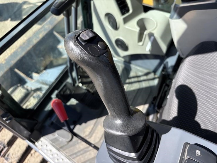 2023-xcmg-xe155ucr-hydraulic-excavator-image-32