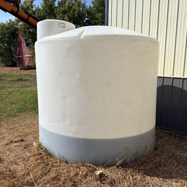 Poly Tank