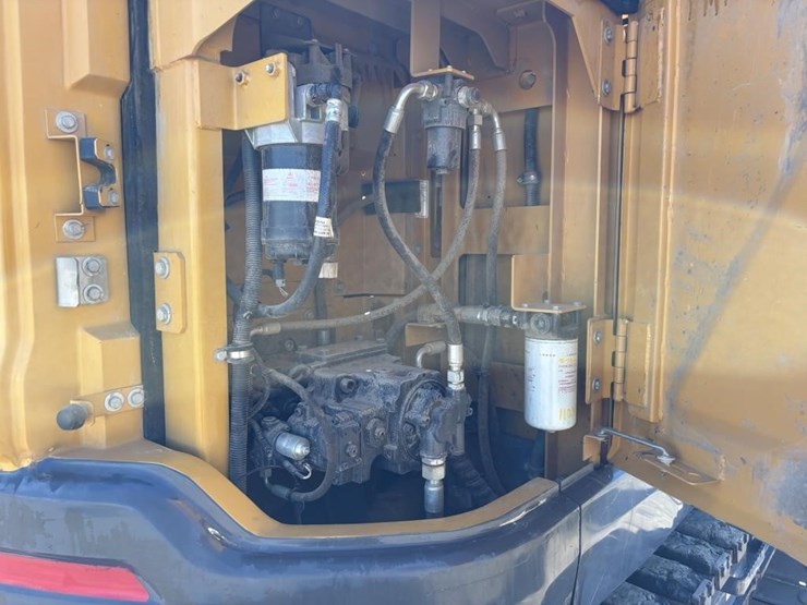 2023-xcmg-xe155ucr-hydraulic-excavator-image-51