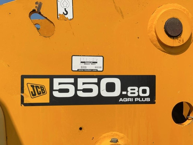2012-jcb-550-image-49