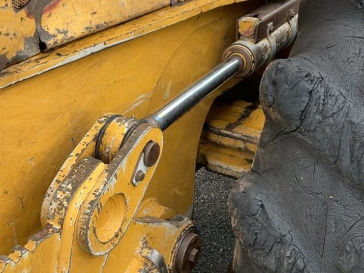 2005-john-deere-540-image-35