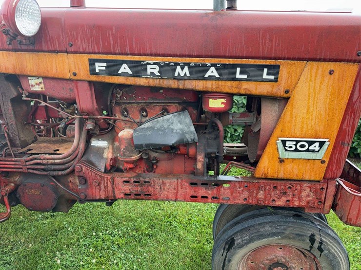 farmall-504-image-16