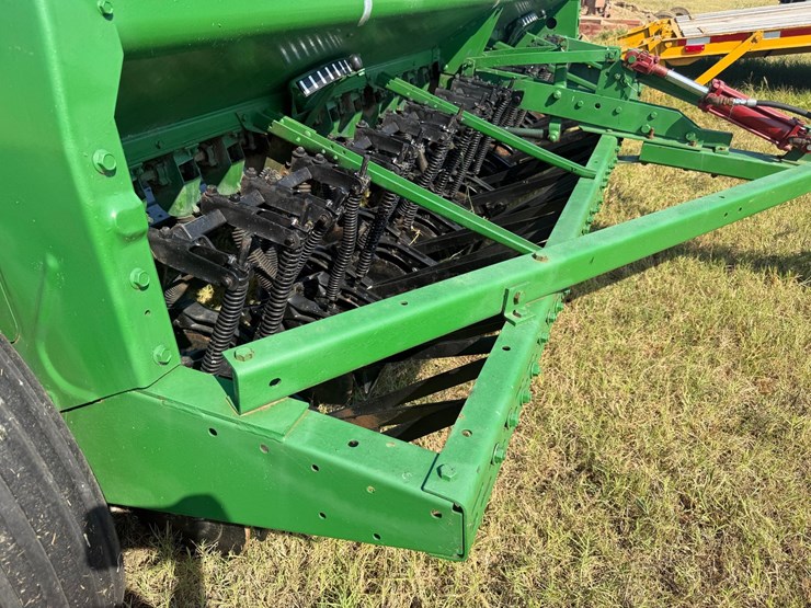 john-deere-8000-image-36