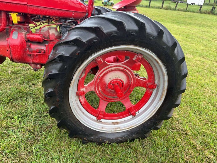 farmall-m-image-15