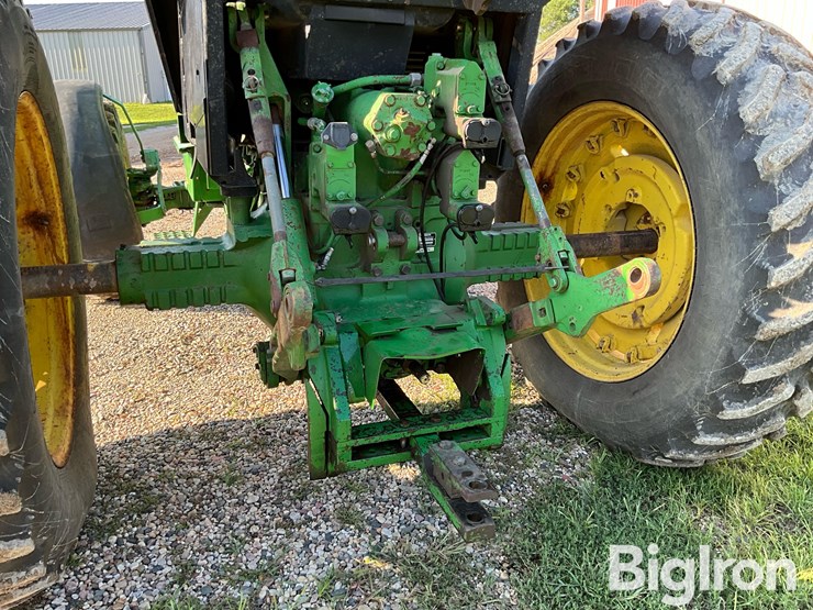 1987-john-deere-4650-image-11