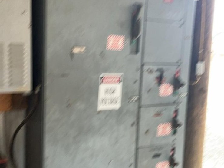 #226-•-allen-bradley-centerline-motor-control-center-and-transformer-image-5