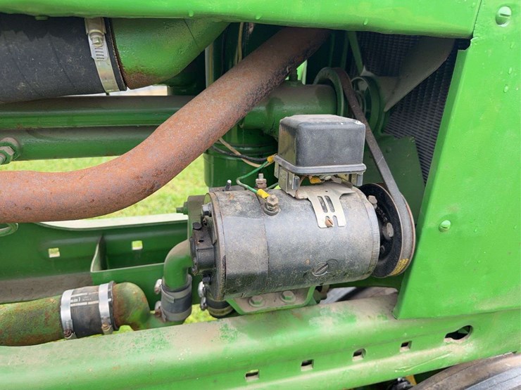 john-deere-b-image-17