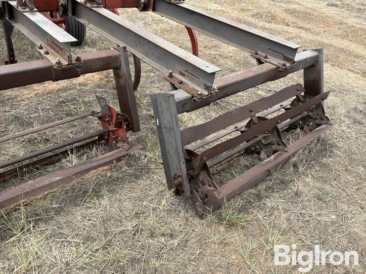 hesston-2540-image-19