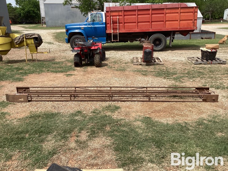 grave-mfg,-co-small-square-baler-conveyor-image-8