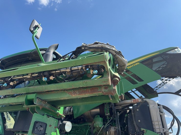 2016-john-deere-r4038-image-40