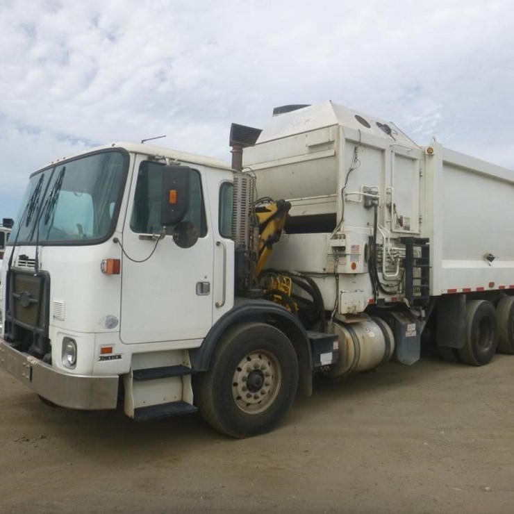 2016 AUTOCAR XPEDITOR
