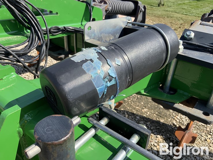 2015-john-deere-5-image-12