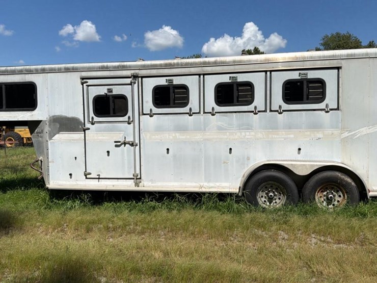 #660-•-sundowner-4-horse-trailer-image-2