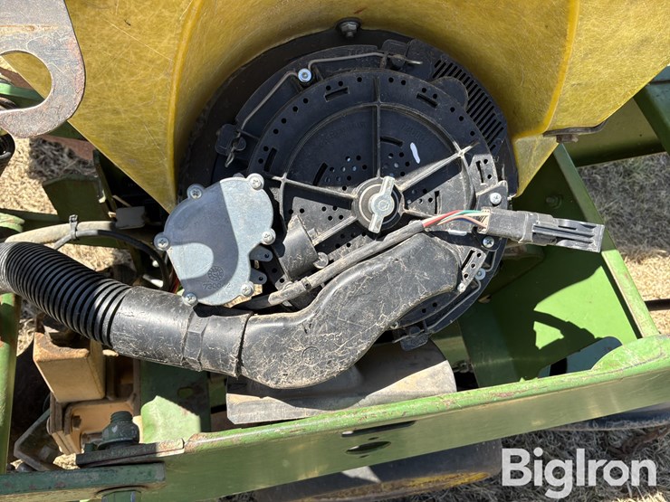 john-deere-7100-image-13