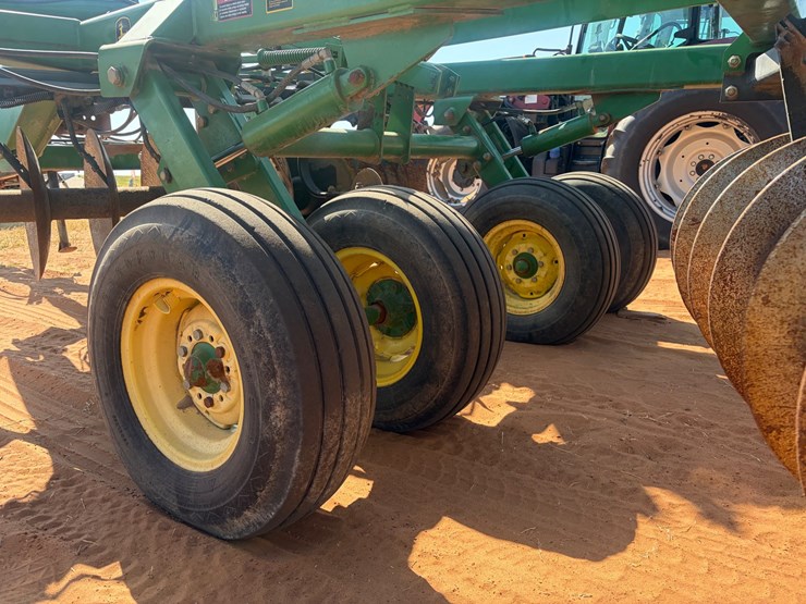 john-deere-637-image-13