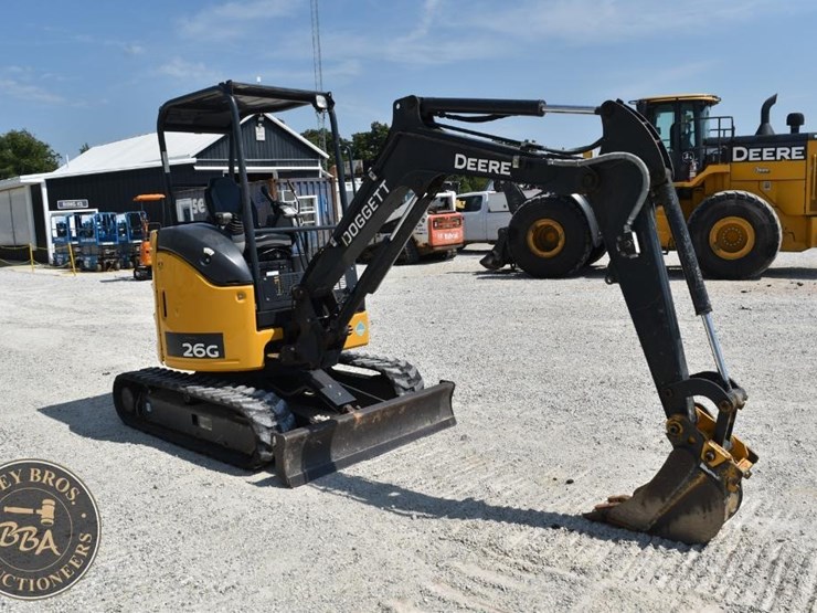 2020-deere-26g-image-19