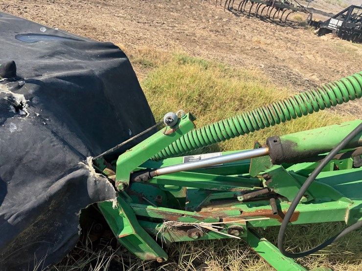 john-deere-275-image-14
