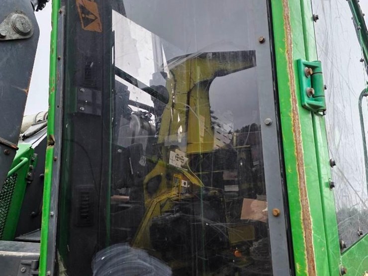 2019-deere-853m-image-13