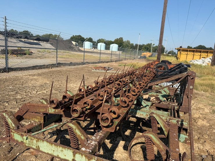 john-deere-1100-image-21