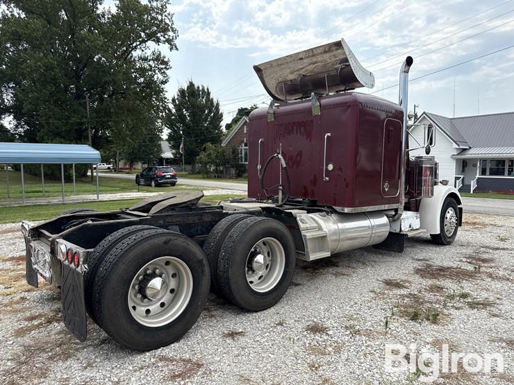 1987-peterbilt-359-image-5