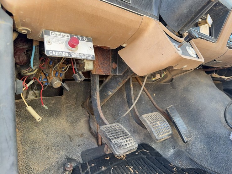 1989-ford-f700-image-52