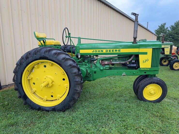 john-deere-520-image-5