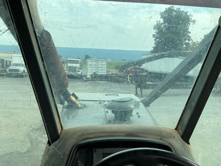 2005-john-deere-540-image-29