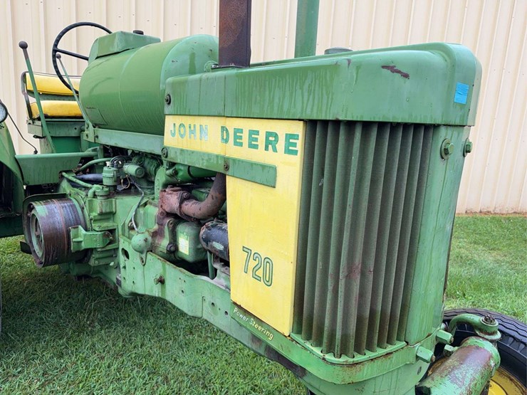 john-deere-720-image-9