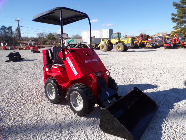 #1389-•-wheel-loader---sda-140w---canopy-top-assembly-required-image-7