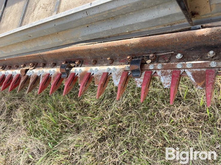 case-ih-ih4000-windrower/swather-image-17