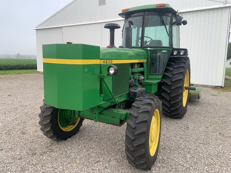 1977-john-deere-4230-image-2