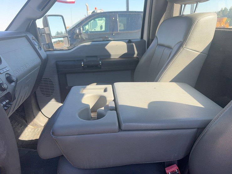 2011-ford-f550-image-20