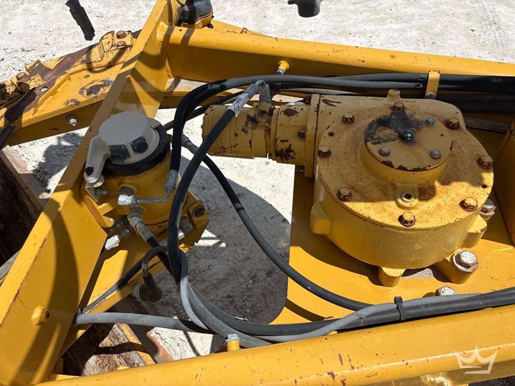 caterpillar-c6.6-image-43
