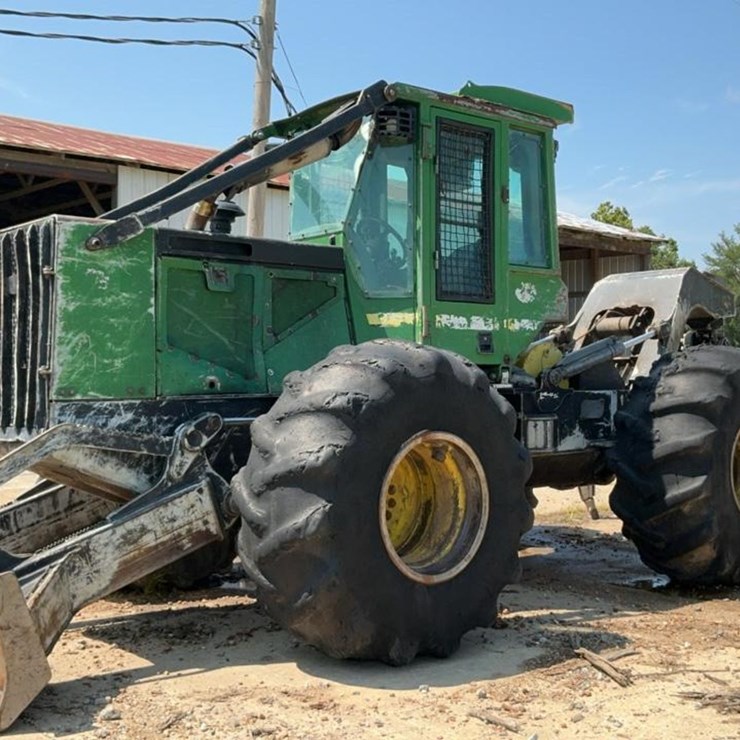 2010 JOHN DEERE 2010