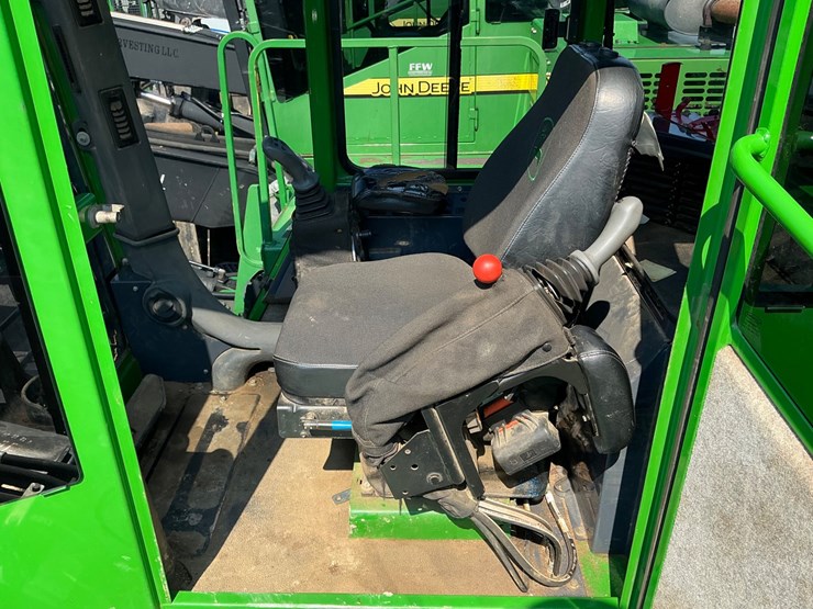 2019-deere-437e-image-10