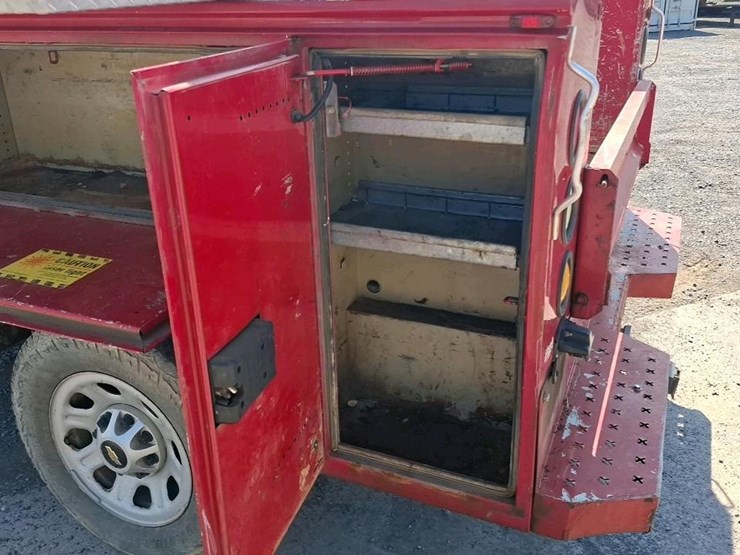 2015-chevrolet-3500-image-22