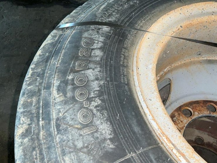 #650-•-trailer-tires-and-rims-image-6