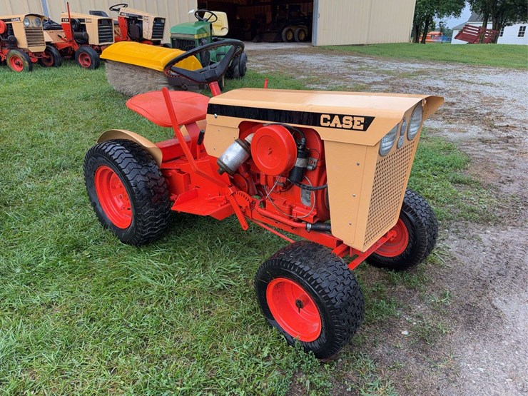 case-130-garden-tractor-image-1