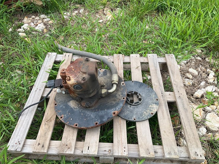 #255-•-hydraulic-pump-image-5