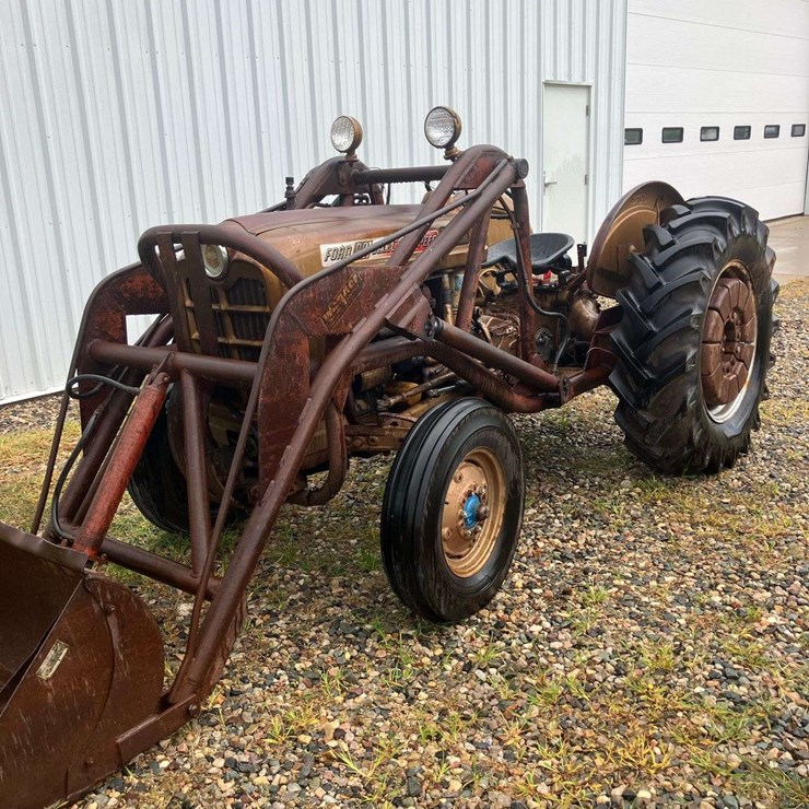 FORD 881